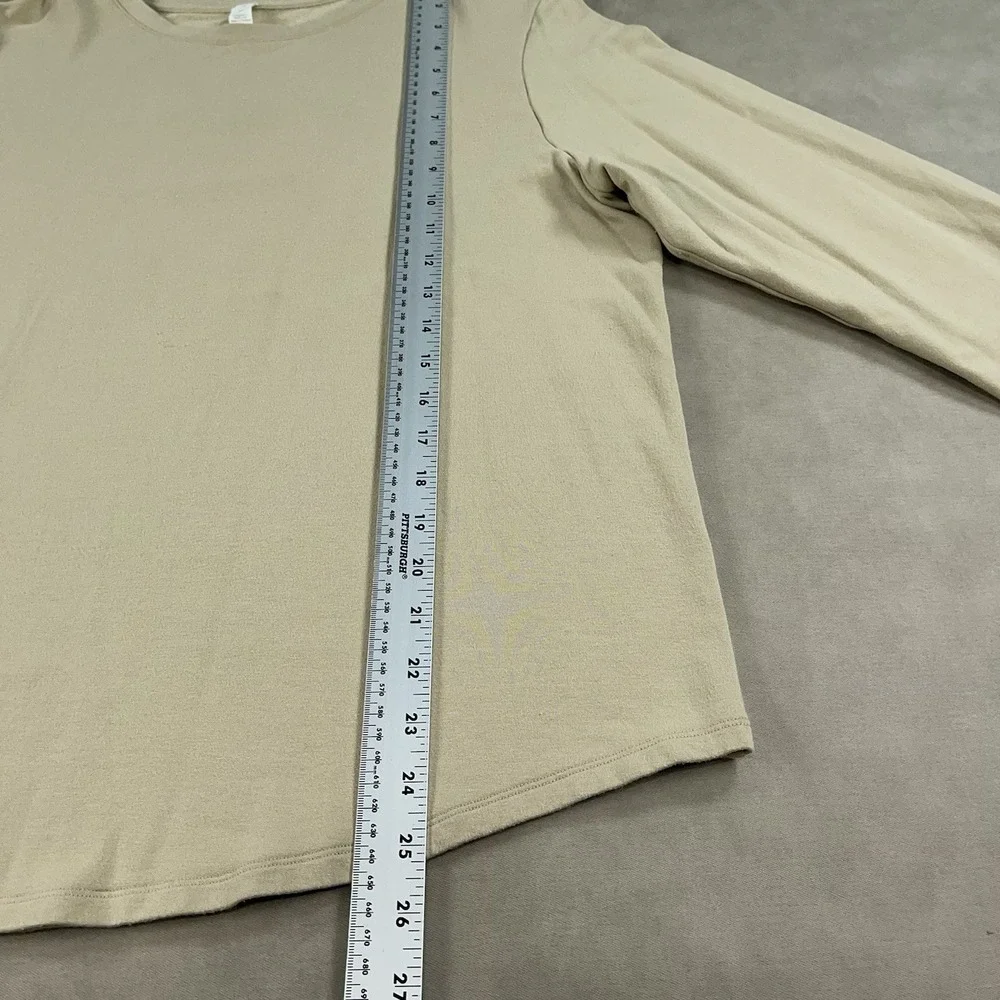 Lululemon Shirt Womens 14 Beige Long Sleeve Curved Hem Relaxed Fit Flowy Stretch